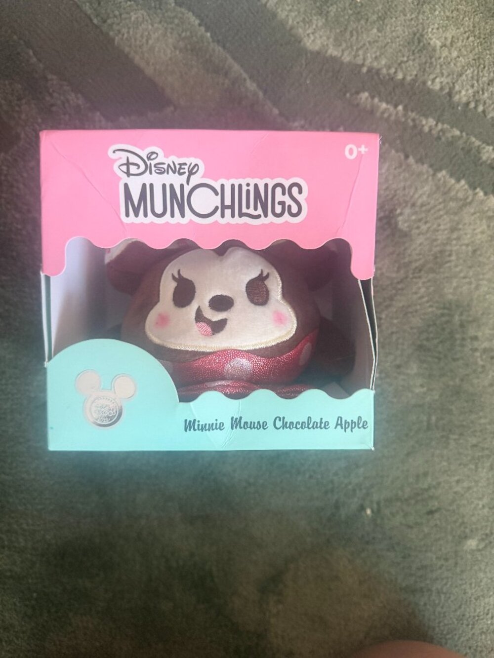 D23 Minnie Chocolate Apple Munchling